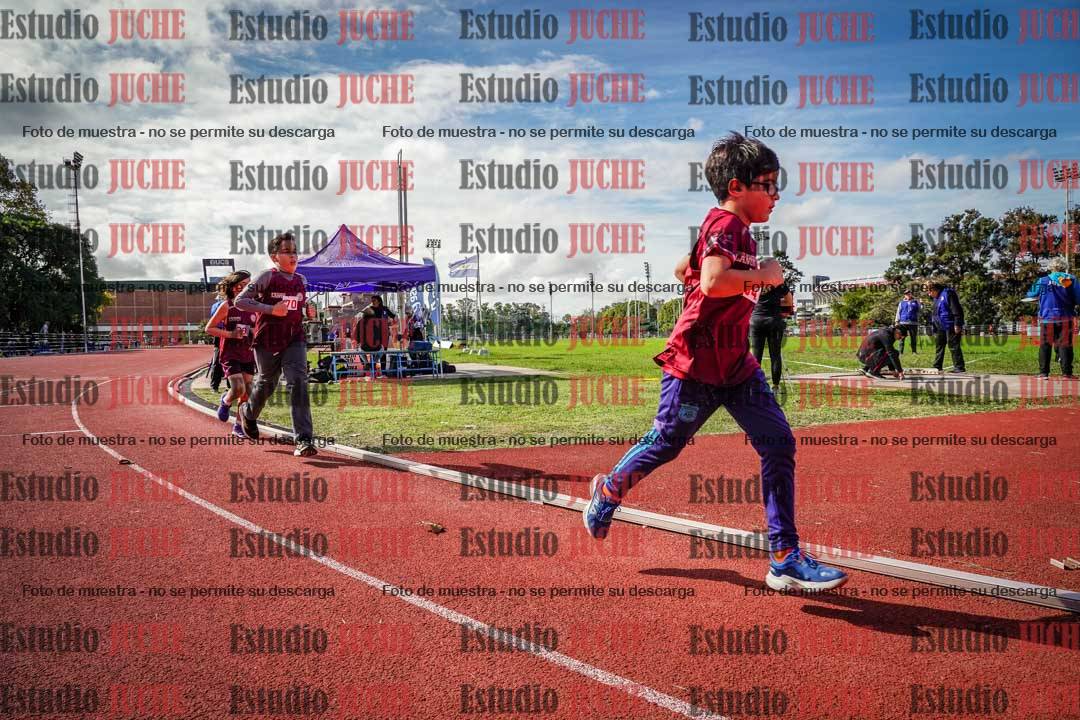 Fotos de los 1000 m llanos de varones