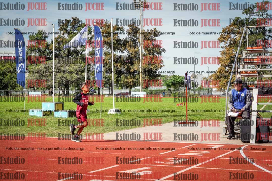 Fotos de los 1000 m llanos de varones