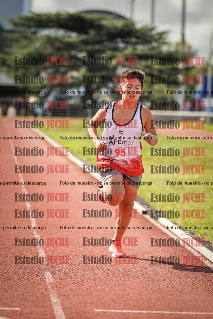 Fotos de los 1000 m llanos de varones