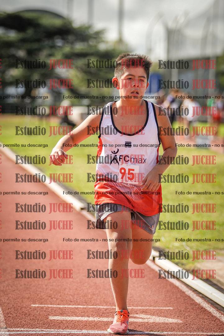 Fotos de los 1000 m llanos de varones