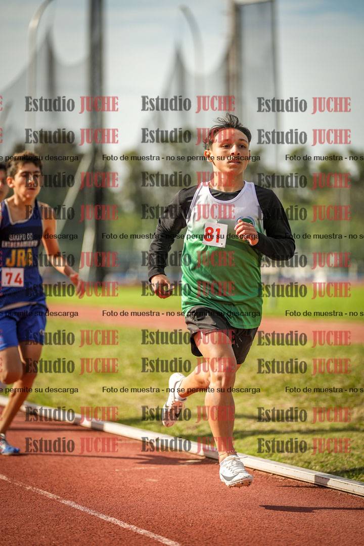 Fotos de los 600 m llanos de varones