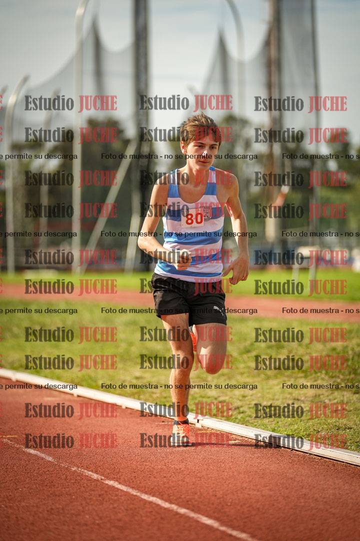Fotos de los 600 m llanos de varones