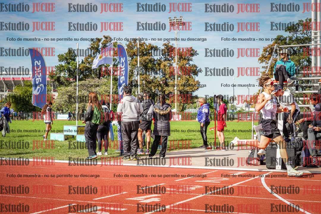 Fotos de los 600 m llanos de varones