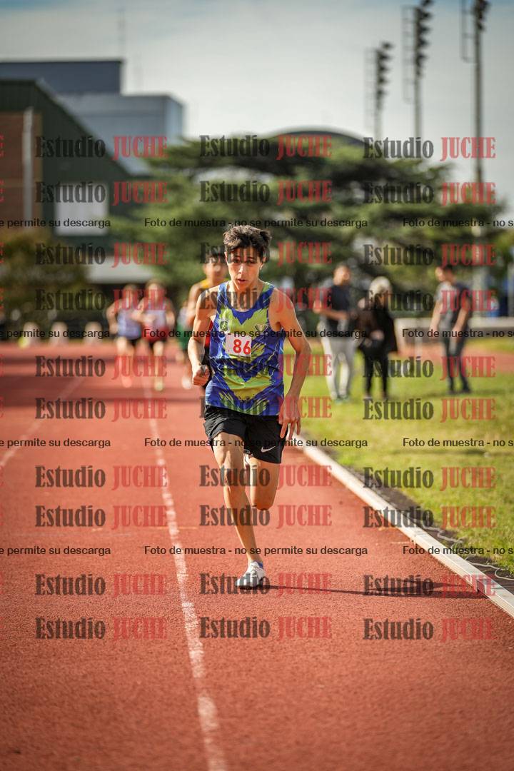 Fotos de los 600 m llanos de varones
