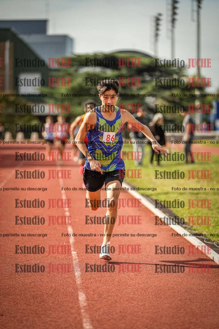 Fotos de los 600 m llanos de varones