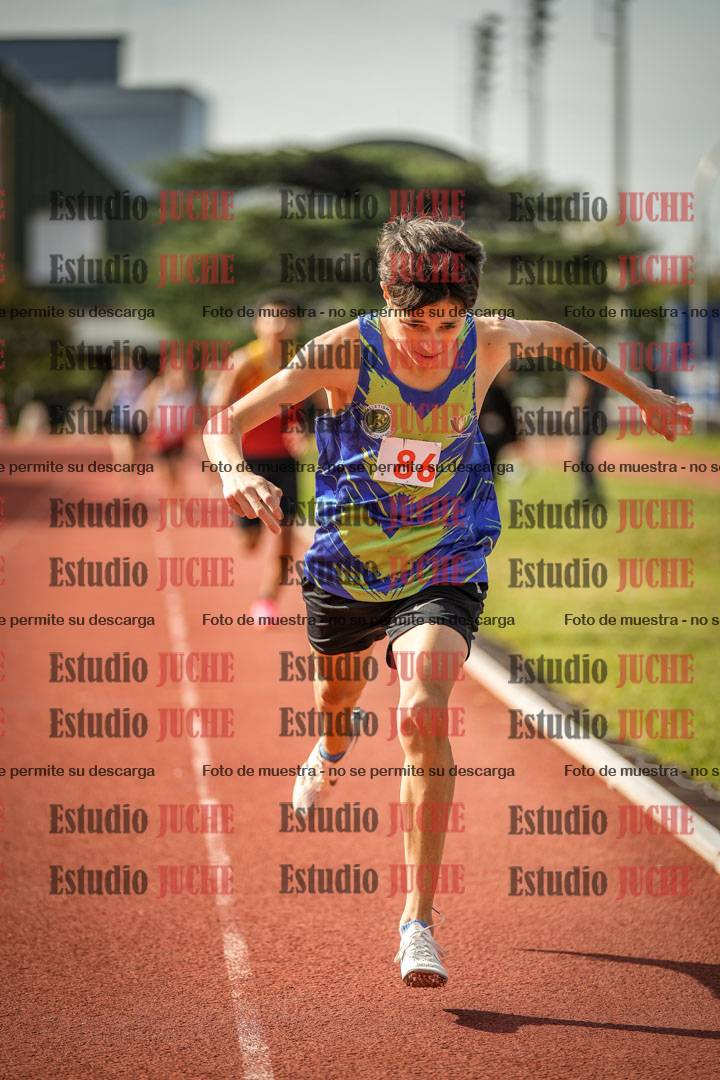 Fotos de los 600 m llanos de varones
