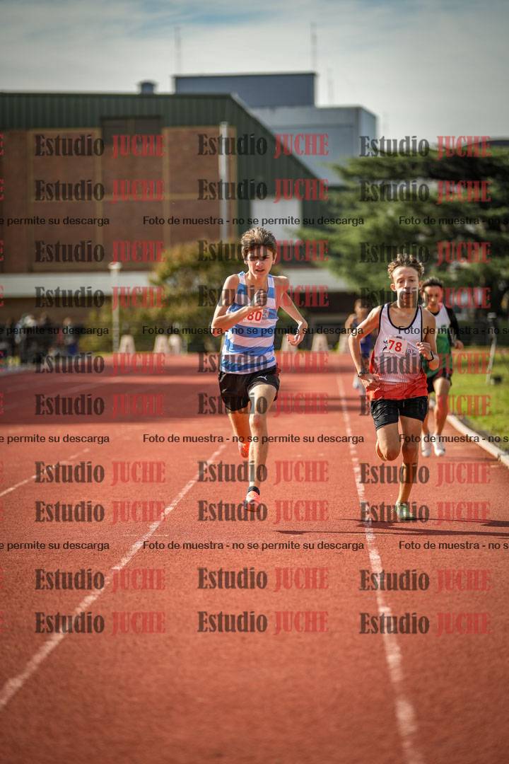 Fotos de los 600 m llanos de varones