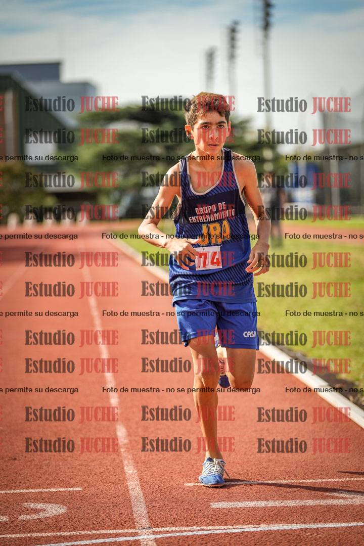 Fotos de los 600 m llanos de varones
