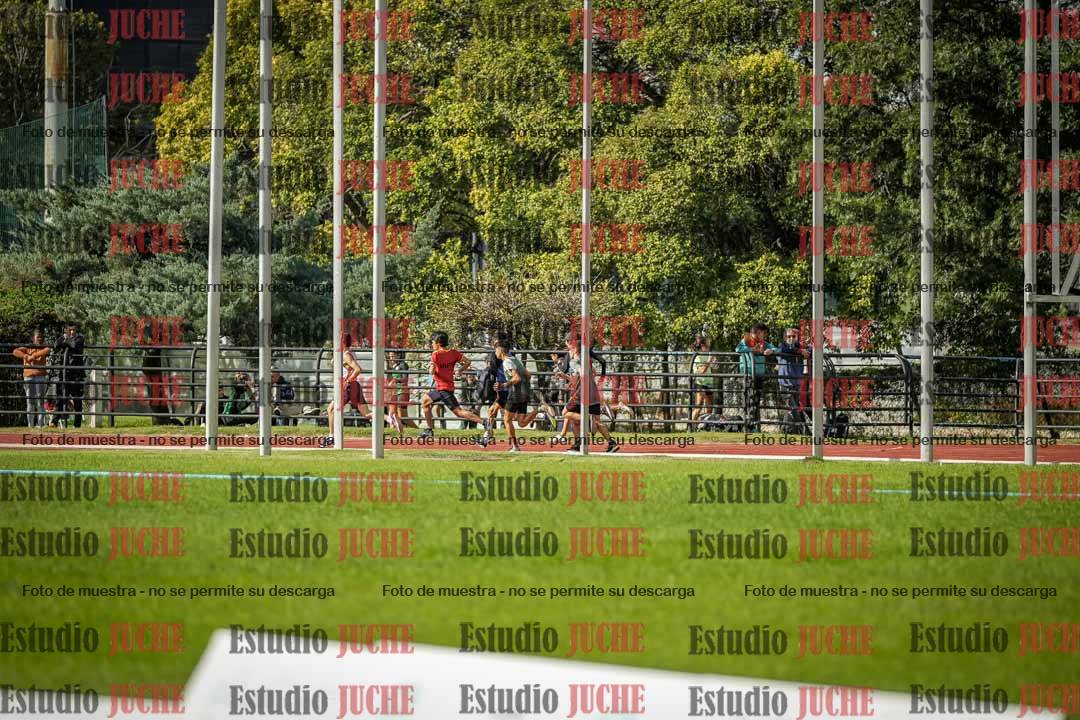 Fotos de los 600 m llanos de varones