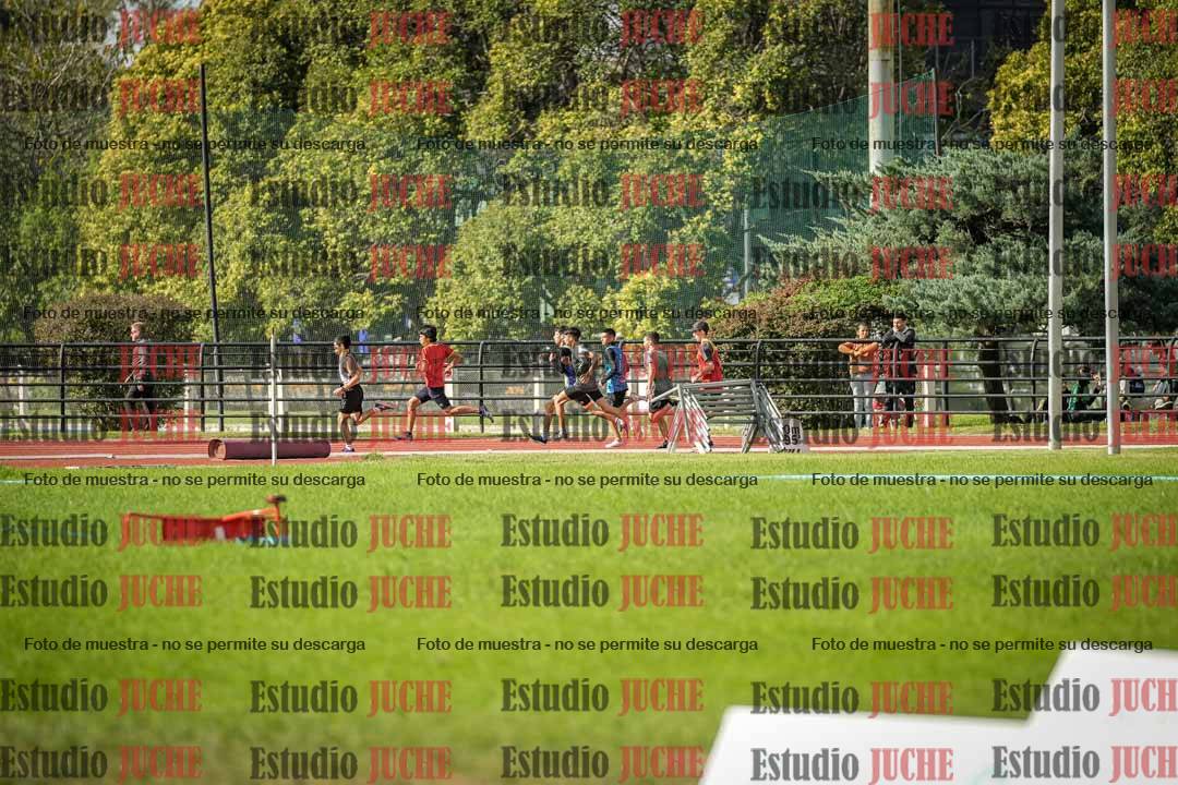 Fotos de los 600 m llanos de varones