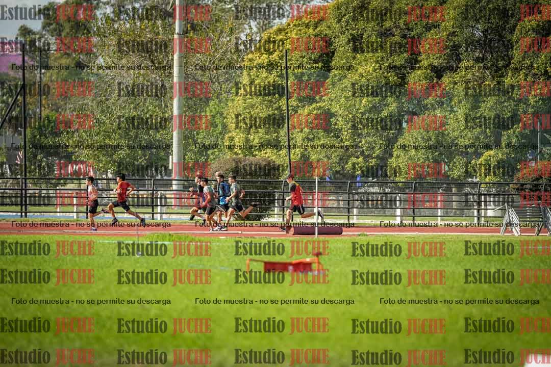 Fotos de los 600 m llanos de varones
