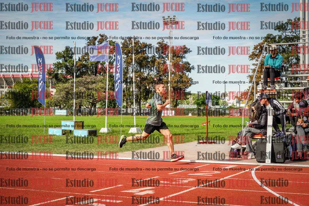 Fotos de los 600 m llanos de varones
