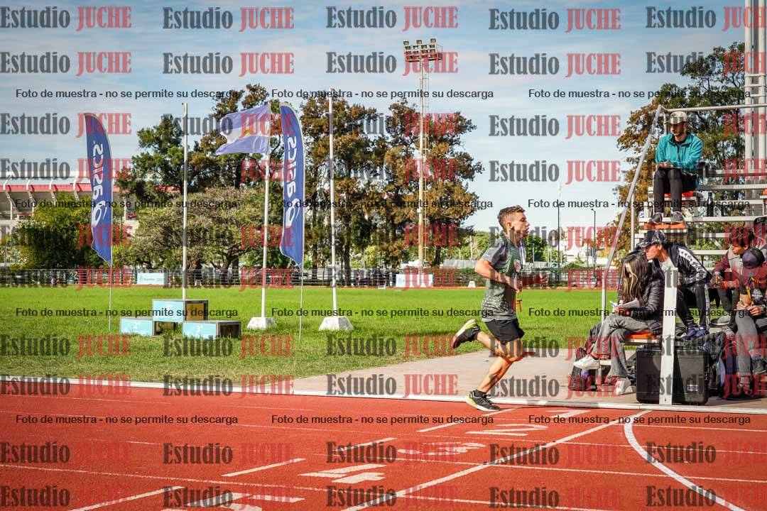 Fotos de los 600 m llanos de varones