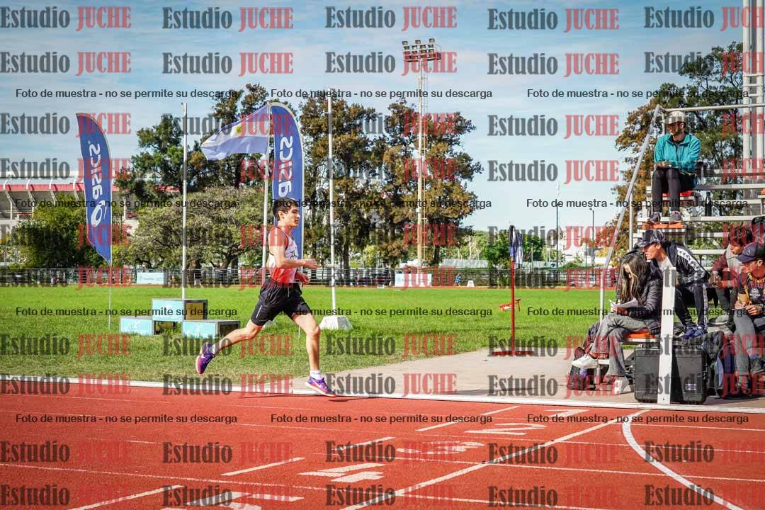Fotos de los 600 m llanos de varones