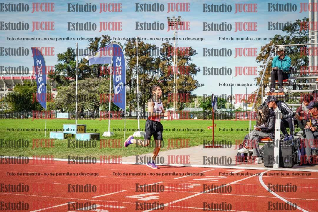 Fotos de los 600 m llanos de varones