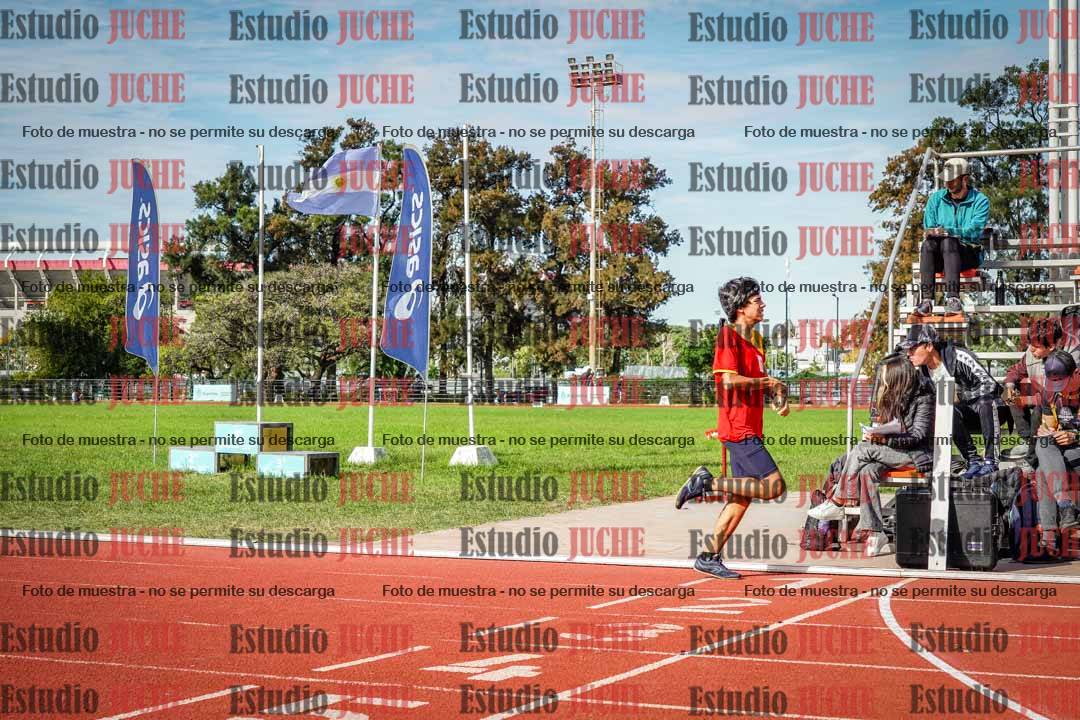 Fotos de los 600 m llanos de varones