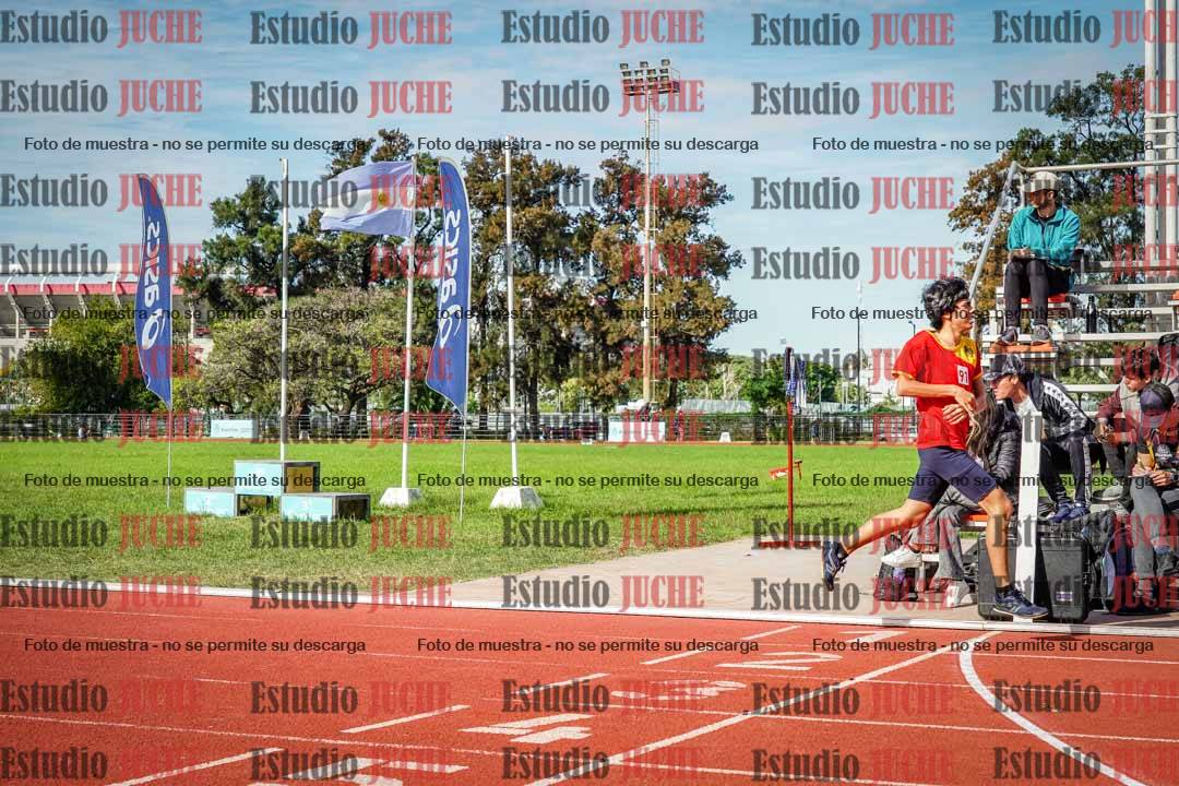 Fotos de los 600 m llanos de varones