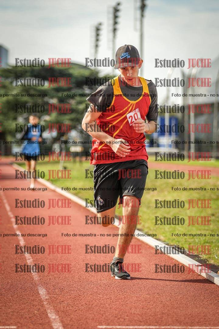 Fotos de los 600 m llanos de varones