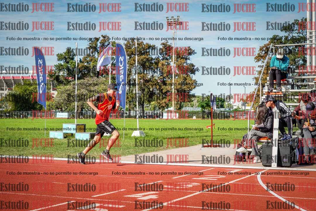Fotos de los 600 m llanos de varones