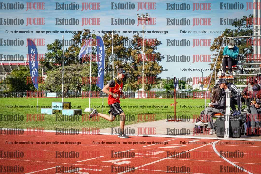 Fotos de los 600 m llanos de varones