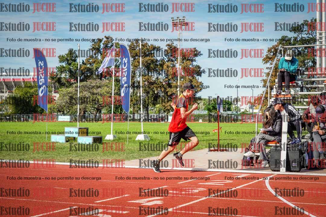 Fotos de los 600 m llanos de varones
