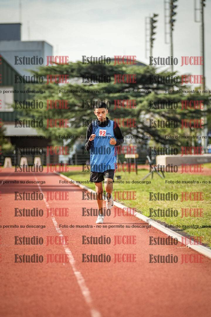 Fotos de los 600 m llanos de varones