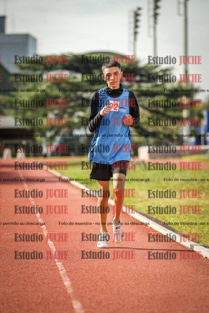 Fotos de los 600 m llanos de varones