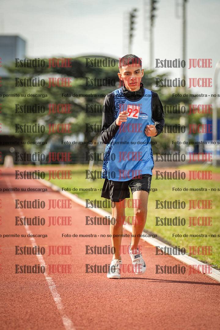 Fotos de los 600 m llanos de varones