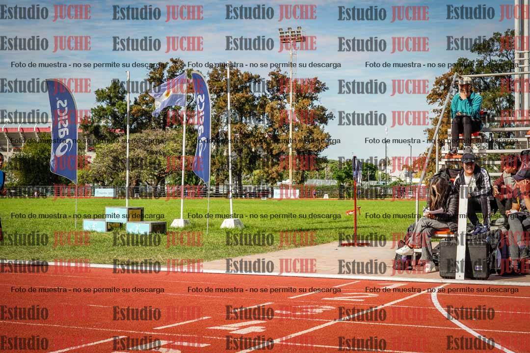 Fotos de los 600 m llanos de varones