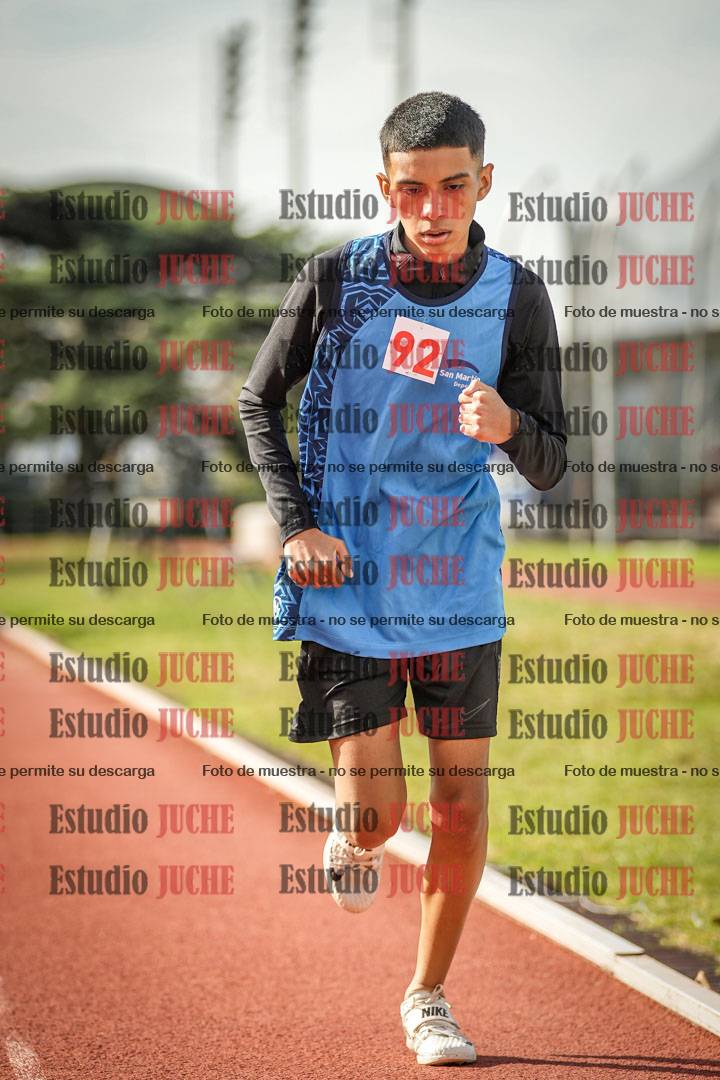 Fotos de los 600 m llanos de varones