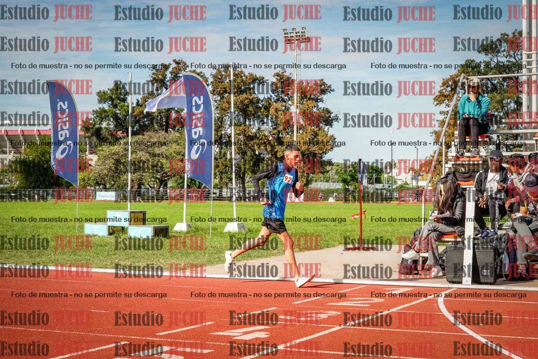 Fotos de los 600 m llanos de varones