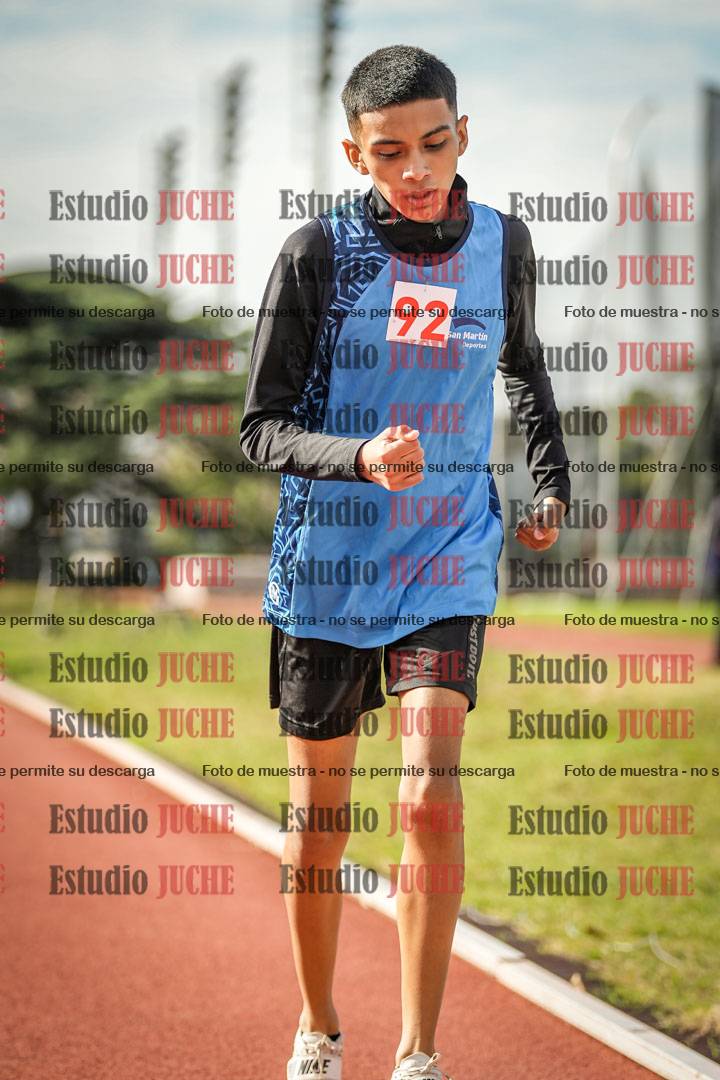 Fotos de los 600 m llanos de varones