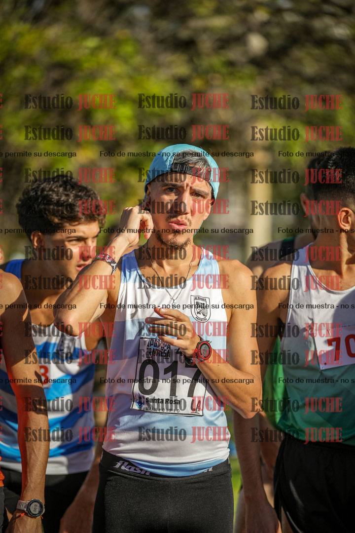 Fotos de los 3000 m llanos de varones