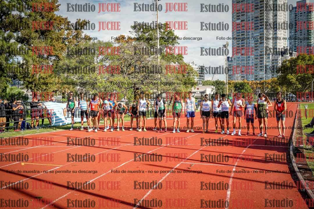 Fotos de los 3000 m llanos de varones