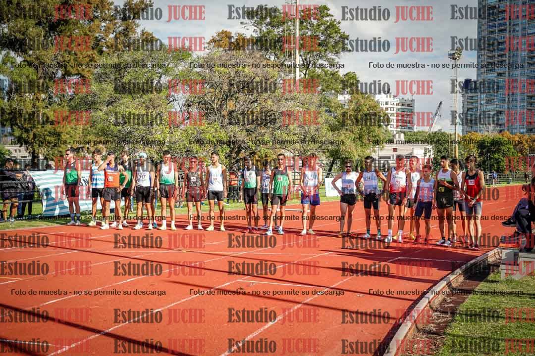 Fotos de los 3000 m llanos de varones