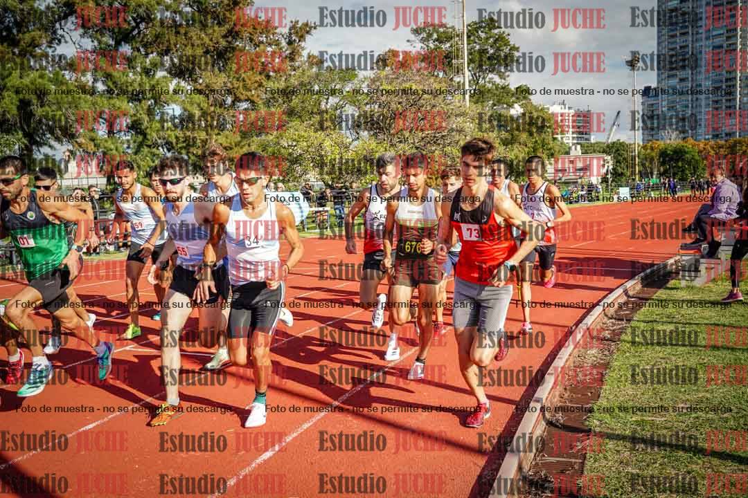 Fotos de los 3000 m llanos de varones