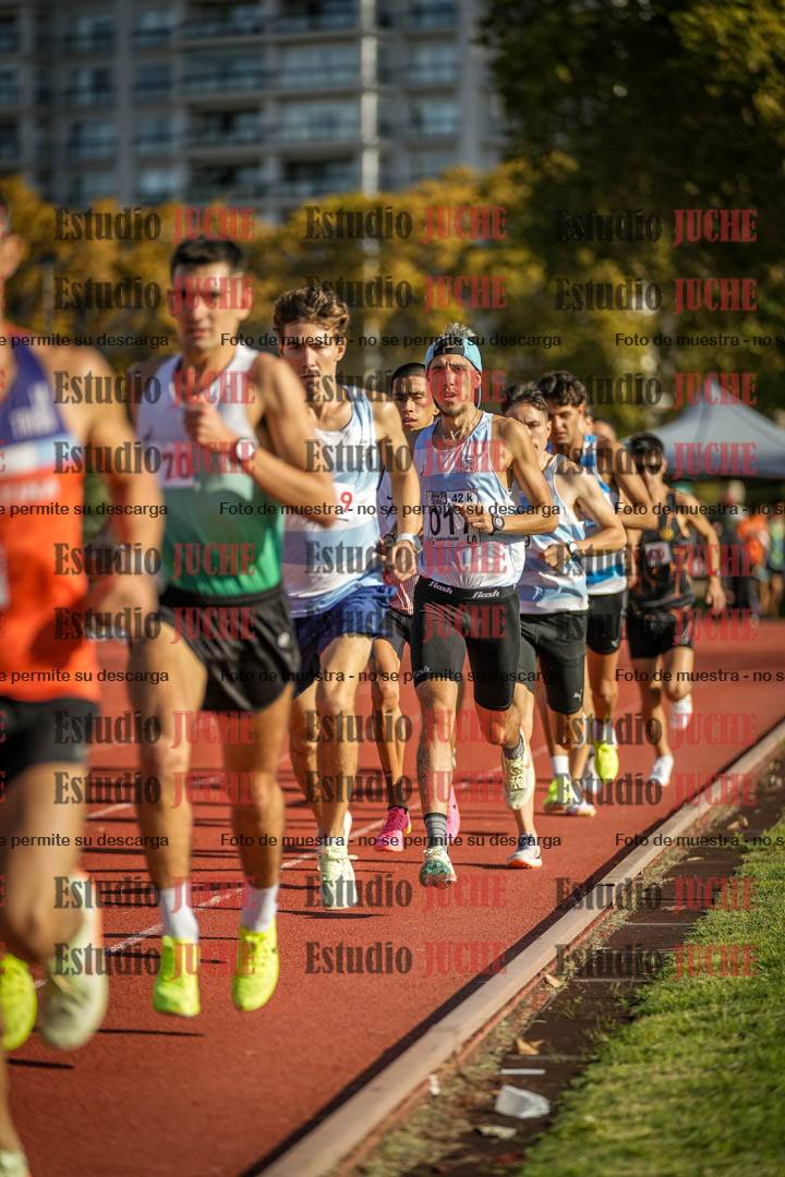Fotos de los 3000 m llanos de varones
