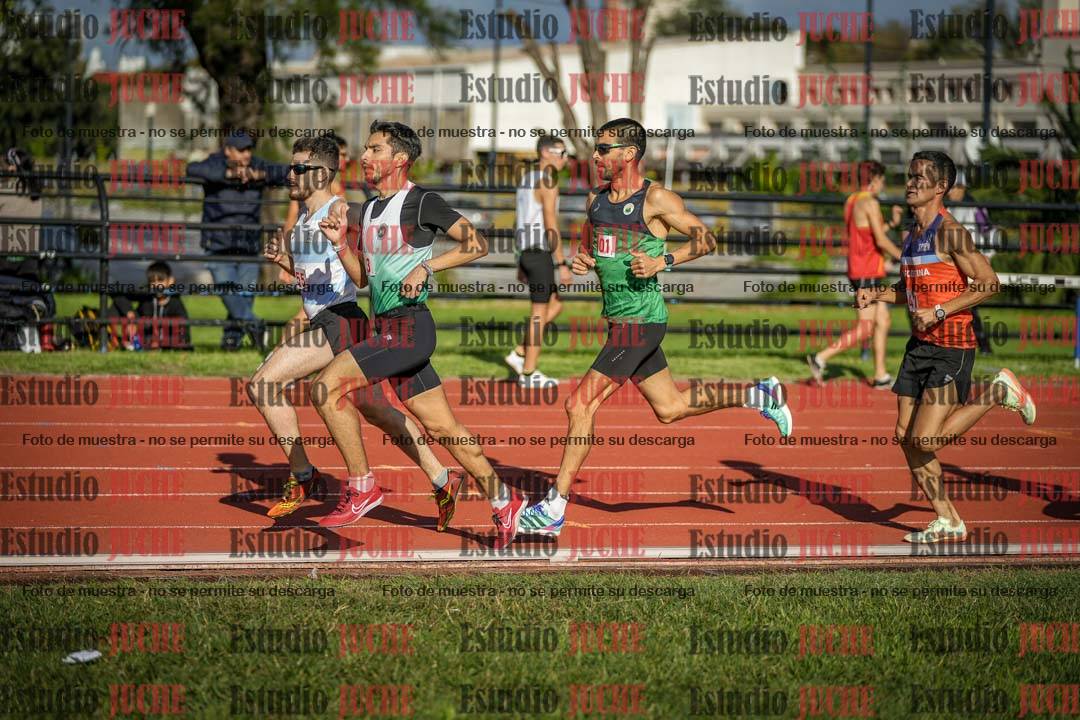Fotos de los 3000 m llanos de varones