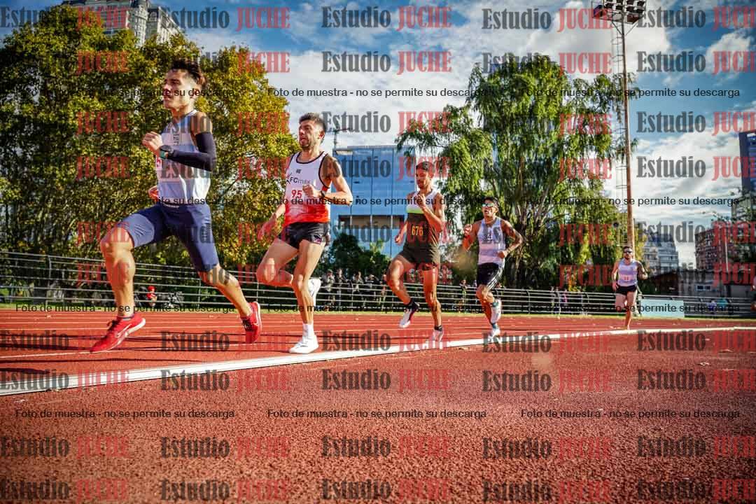 Fotos de los 3000 m llanos de varones
