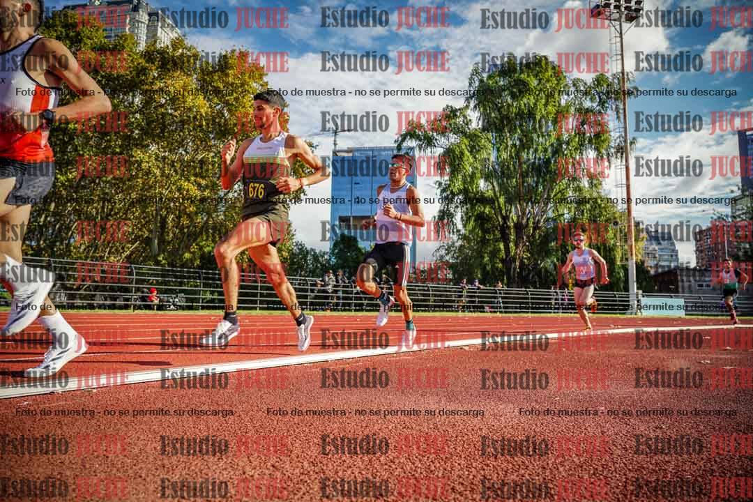 Fotos de los 3000 m llanos de varones