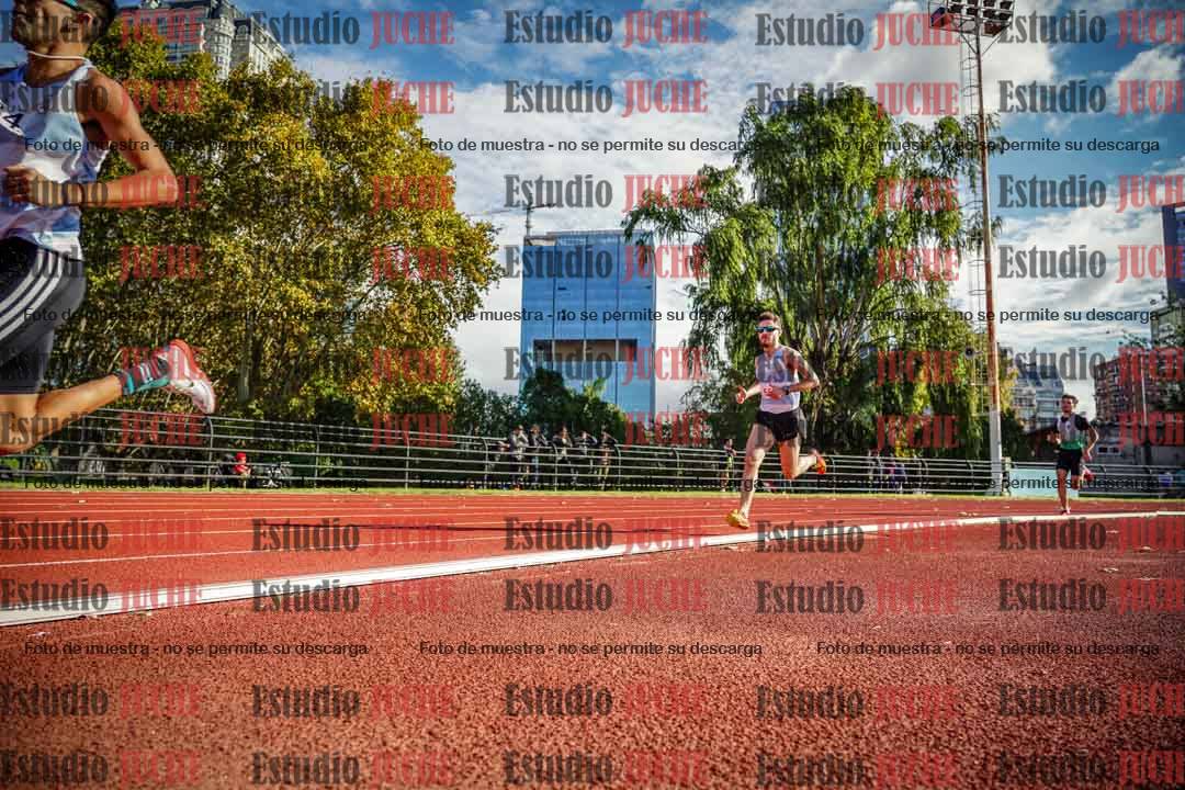 Fotos de los 3000 m llanos de varones