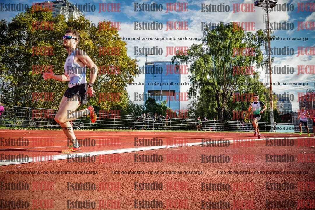 Fotos de los 3000 m llanos de varones