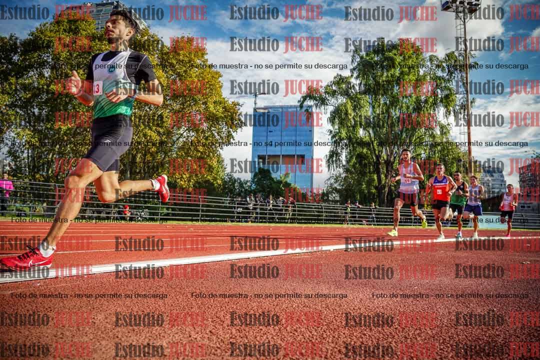 Fotos de los 3000 m llanos de varones