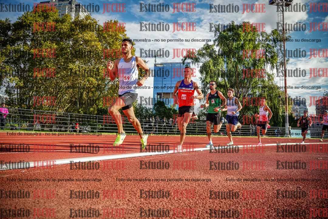 Fotos de los 3000 m llanos de varones