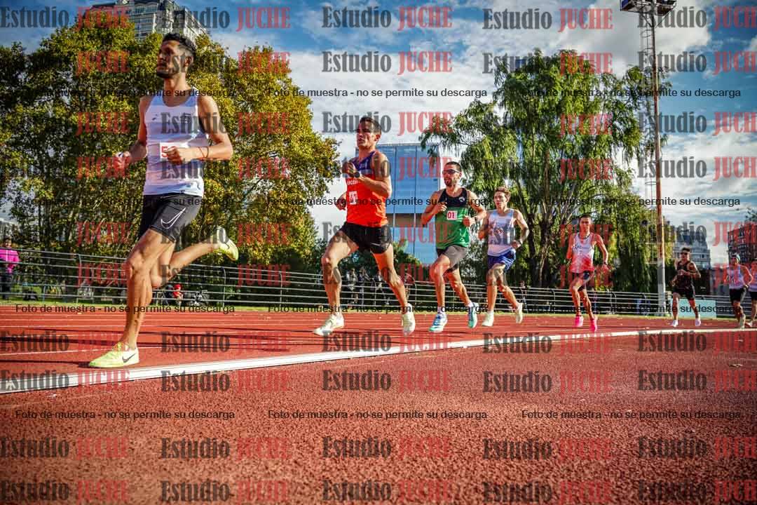 Fotos de los 3000 m llanos de varones