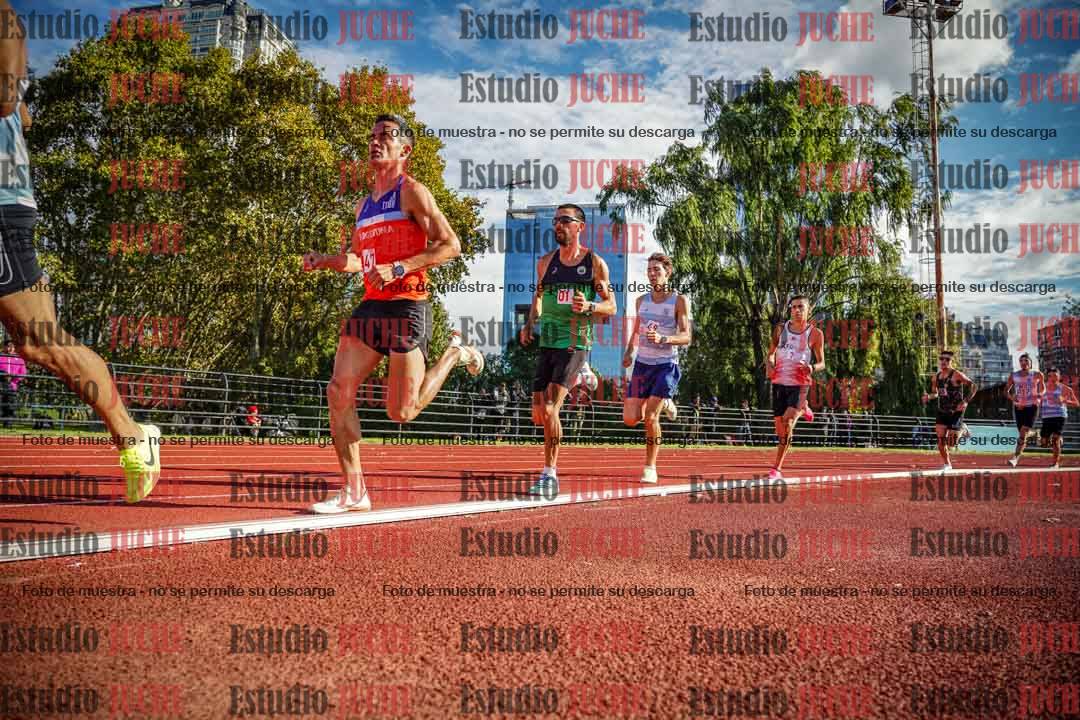 Fotos de los 3000 m llanos de varones