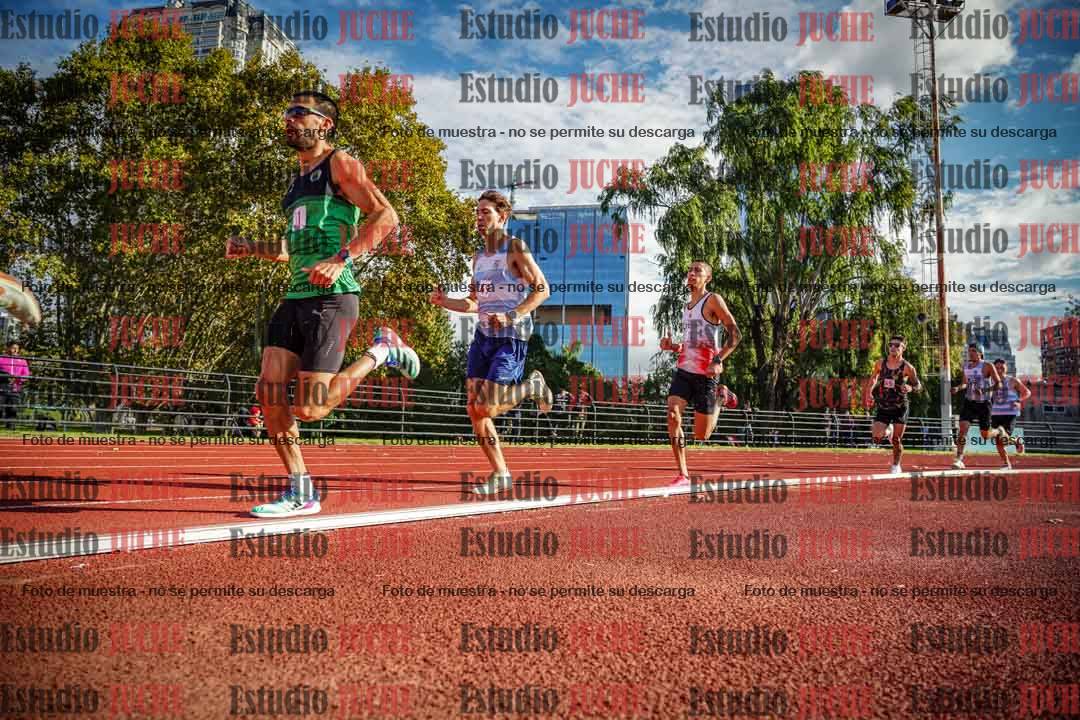 Fotos de los 3000 m llanos de varones