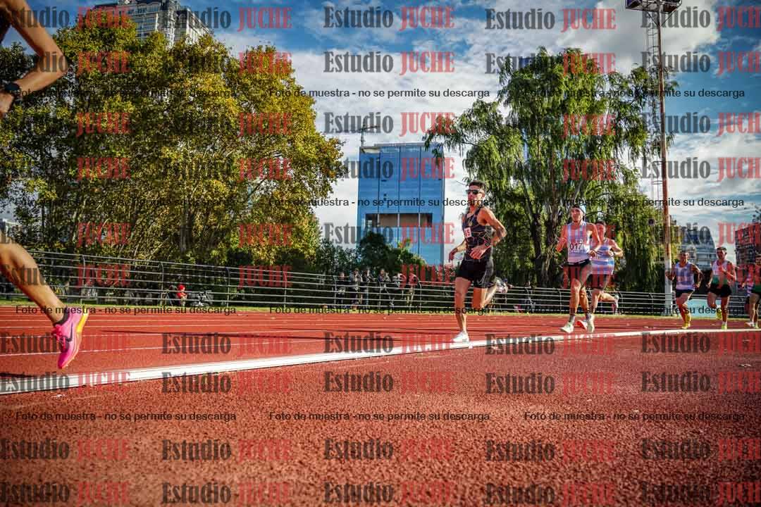 Fotos de los 3000 m llanos de varones