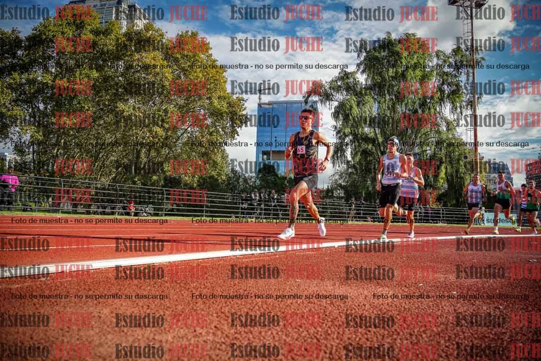 Fotos de los 3000 m llanos de varones