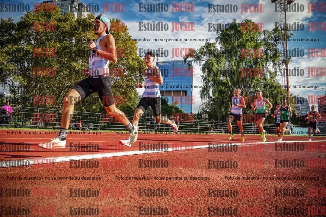 Fotos de los 3000 m llanos de varones